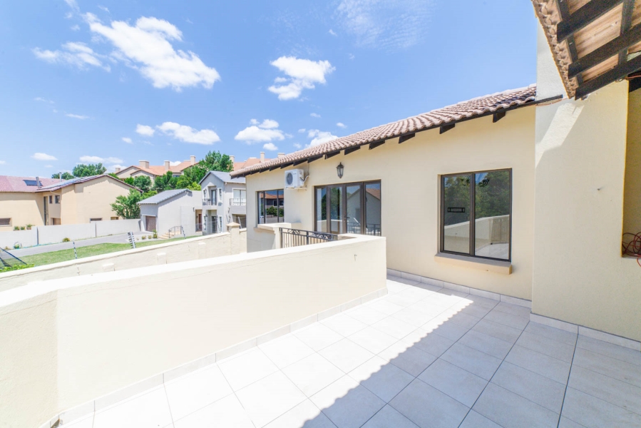 To Let 6 Bedroom Property for Rent in Dainfern Valley Gauteng