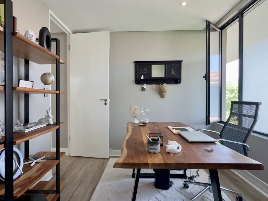 3 Bedroom Property for Sale in Lombardy Estate Gauteng