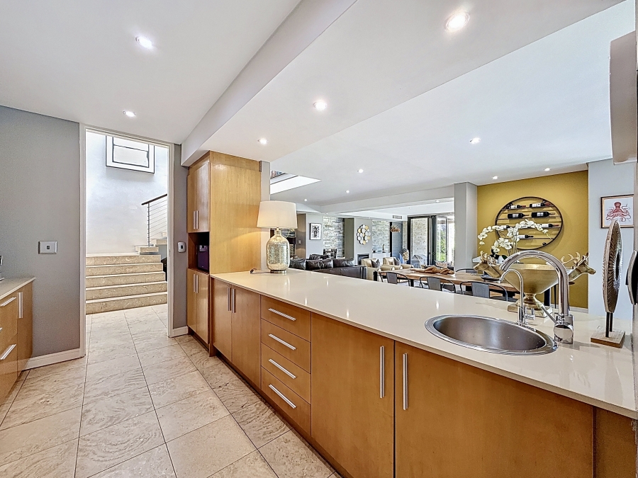 3 Bedroom Property for Sale in Lombardy Estate Gauteng