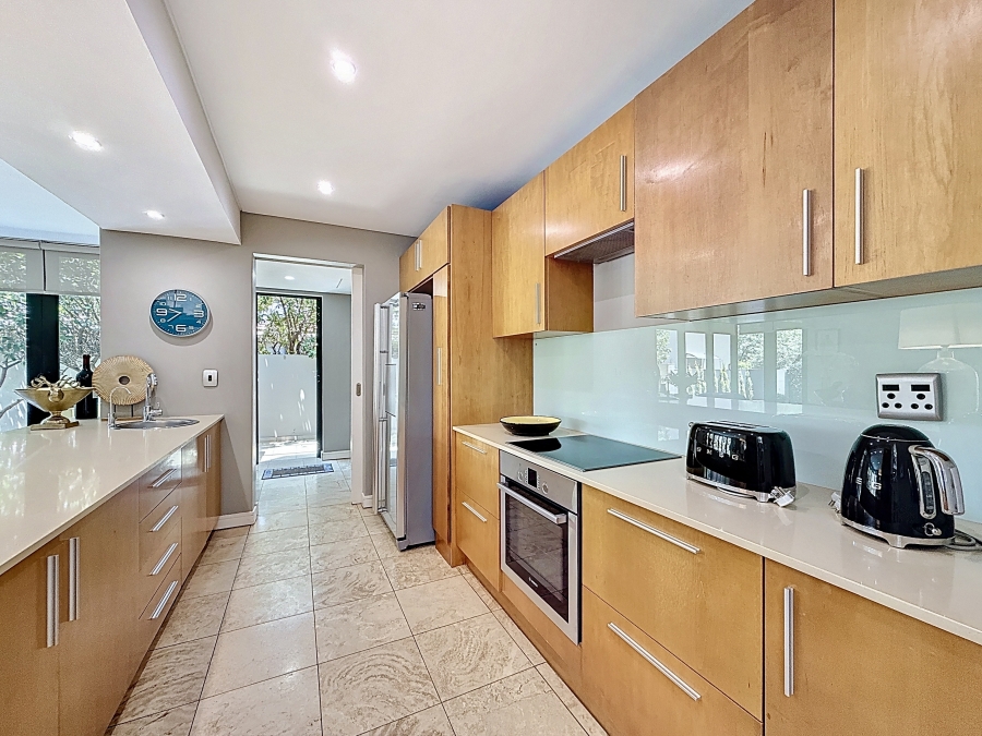 3 Bedroom Property for Sale in Lombardy Estate Gauteng