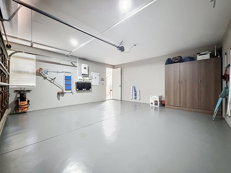 3 Bedroom Property for Sale in Lombardy Estate Gauteng