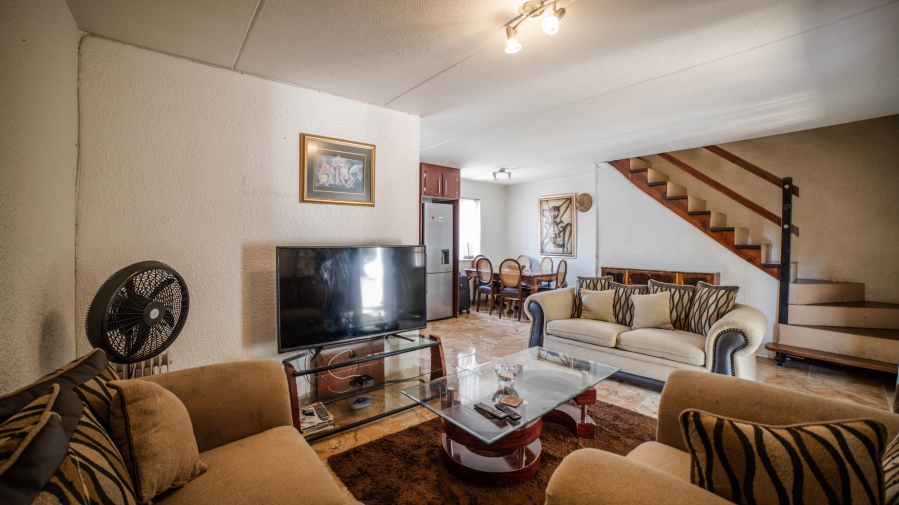 2 Bedroom Property for Sale in Halfway Gardens Gauteng