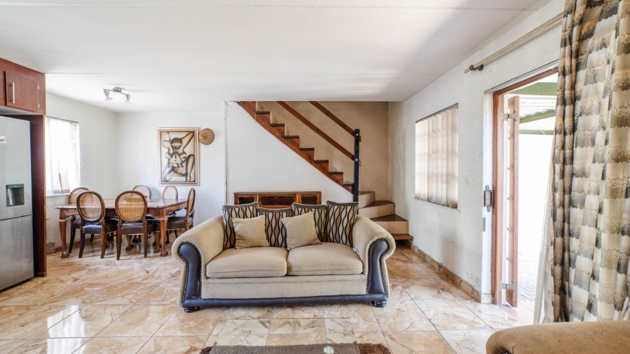 2 Bedroom Property for Sale in Halfway Gardens Gauteng