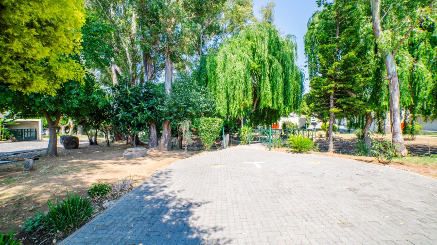 2 Bedroom Property for Sale in Halfway Gardens Gauteng