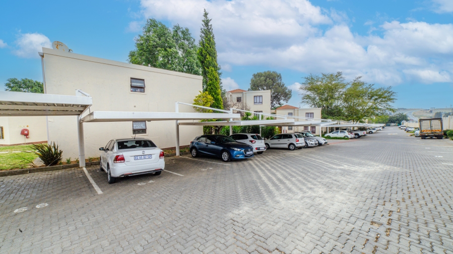 2 Bedroom Property for Sale in Eagle Trace Estate Gauteng