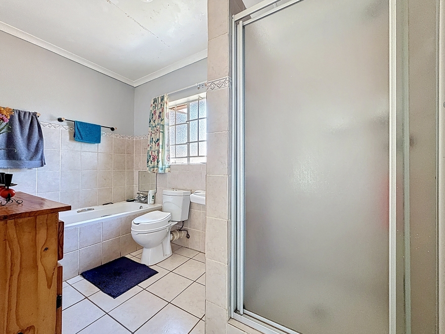2 Bedroom Property for Sale in Meyerspark Gauteng