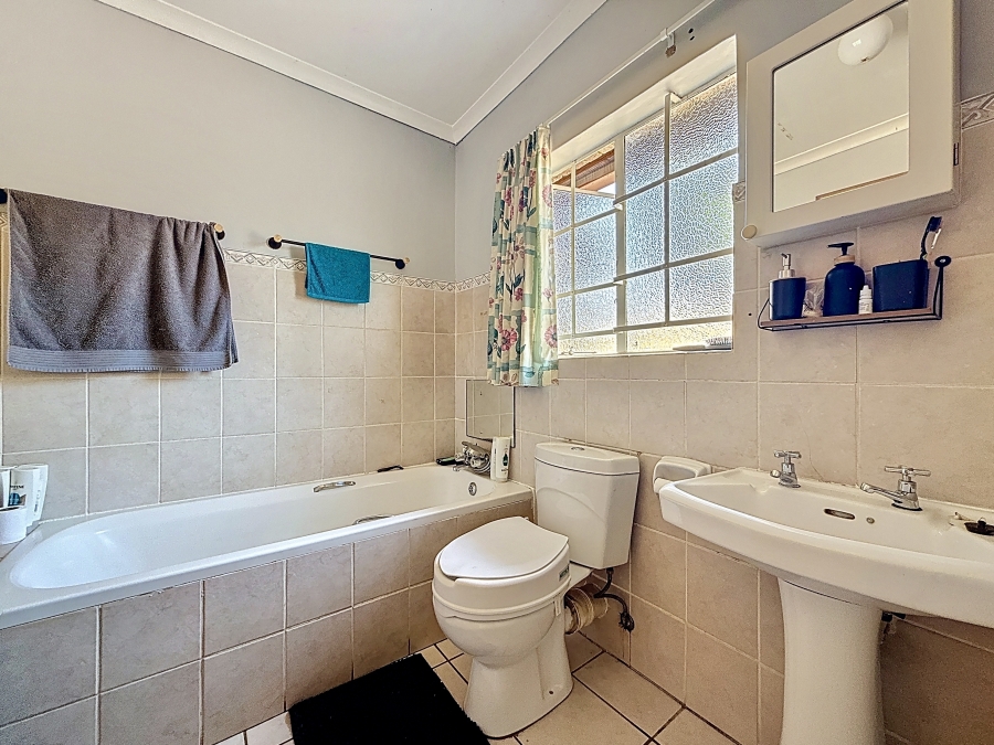 2 Bedroom Property for Sale in Meyerspark Gauteng