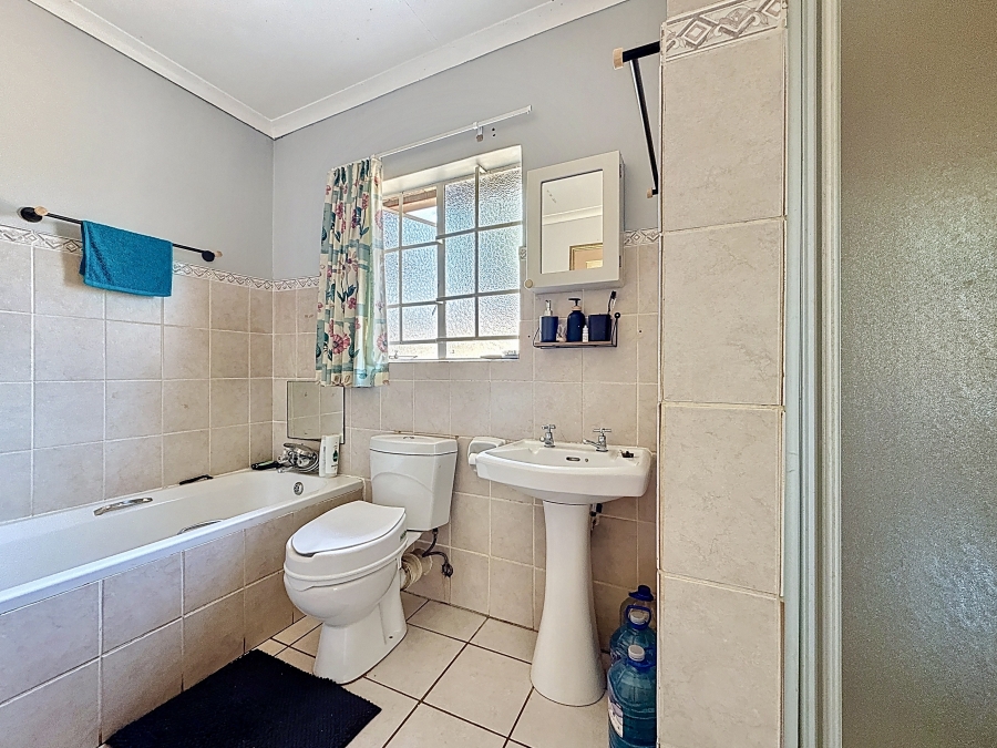2 Bedroom Property for Sale in Meyerspark Gauteng