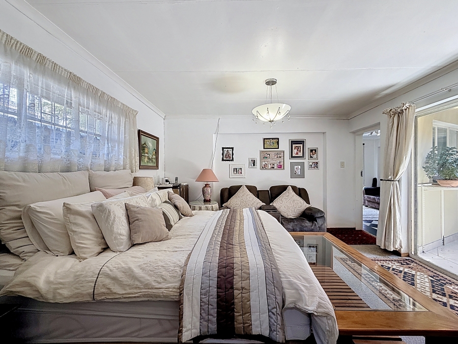 4 Bedroom Property for Sale in Die Wilgers Gauteng