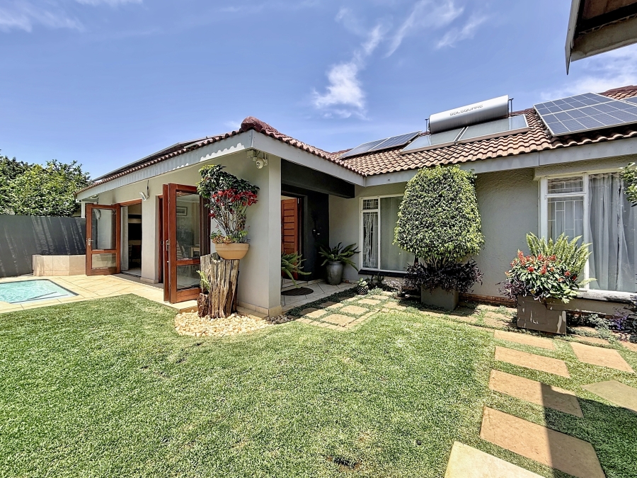 4 Bedroom Property for Sale in Die Wilgers Gauteng