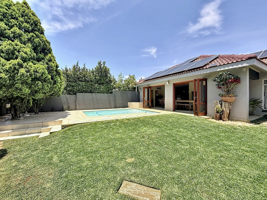 4 Bedroom Property for Sale in Die Wilgers Gauteng