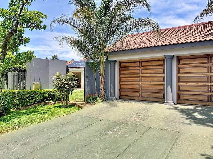 4 Bedroom Property for Sale in Die Wilgers Gauteng
