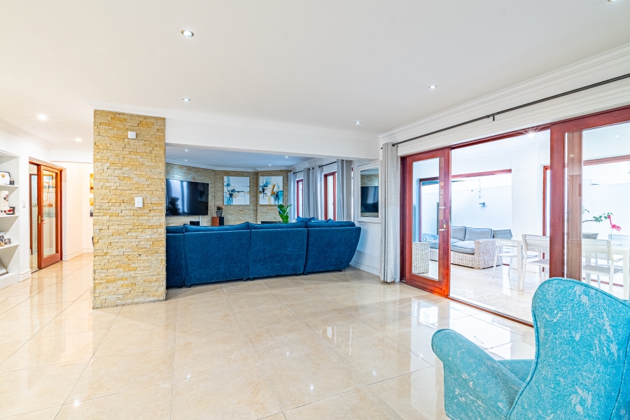 5 Bedroom Property for Sale in Dainfern Valley Gauteng