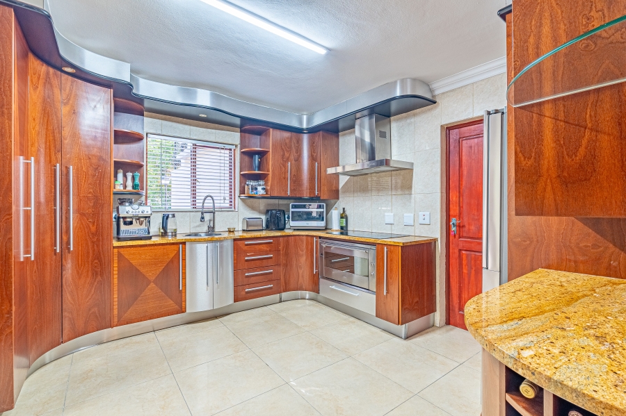 5 Bedroom Property for Sale in Dainfern Valley Gauteng