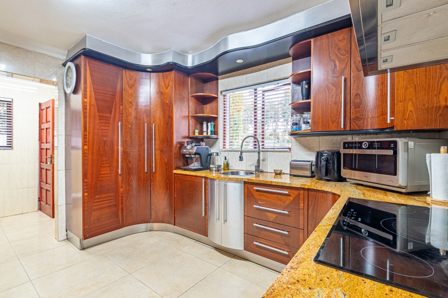 5 Bedroom Property for Sale in Dainfern Valley Gauteng