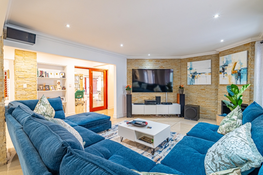 5 Bedroom Property for Sale in Dainfern Valley Gauteng