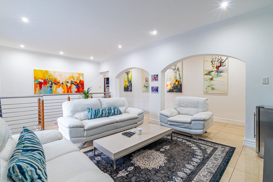 5 Bedroom Property for Sale in Dainfern Valley Gauteng