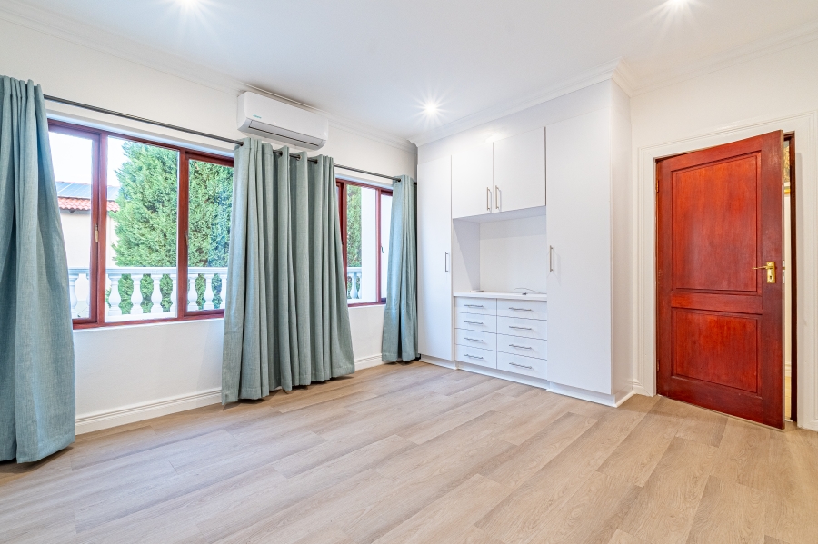 5 Bedroom Property for Sale in Dainfern Valley Gauteng