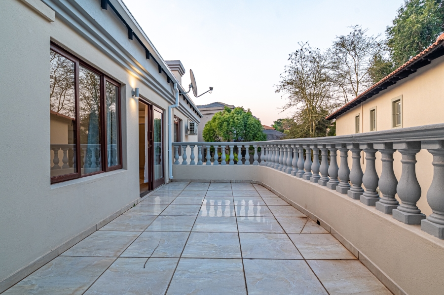 5 Bedroom Property for Sale in Dainfern Valley Gauteng