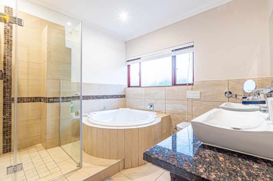 5 Bedroom Property for Sale in Dainfern Valley Gauteng