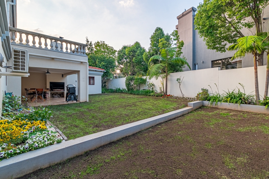 5 Bedroom Property for Sale in Dainfern Valley Gauteng