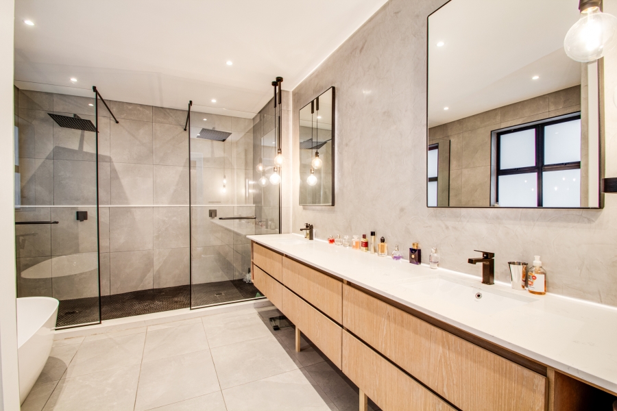 To Let 4 Bedroom Property for Rent in Dainfern Golf Estate Gauteng