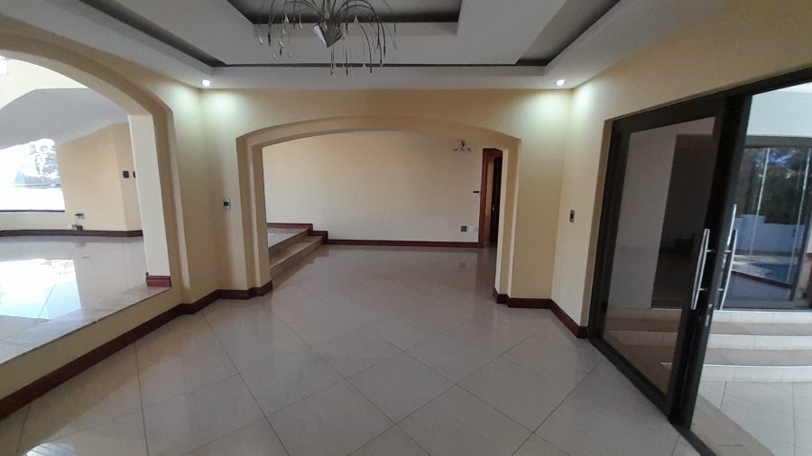 To Let 4 Bedroom Property for Rent in Ruimsig Gauteng