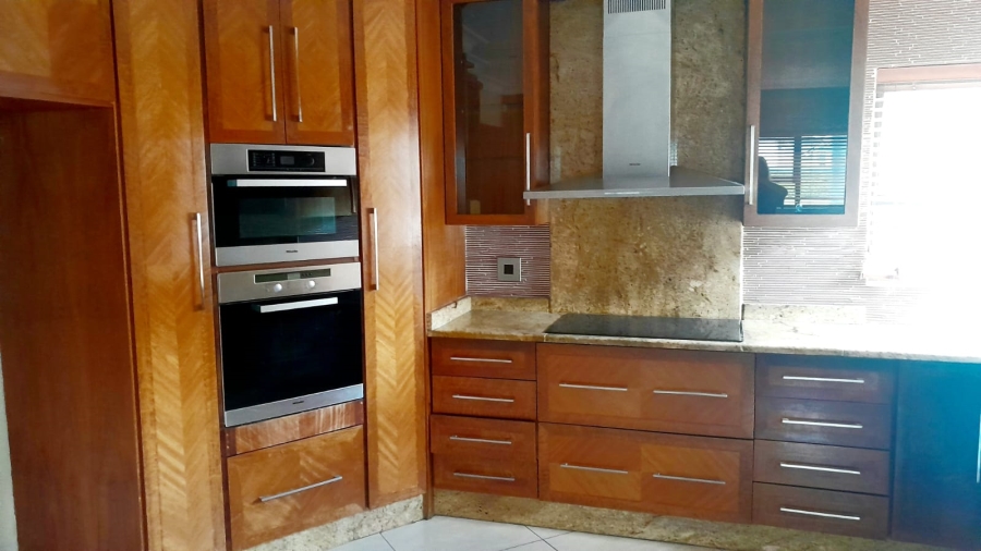 To Let 4 Bedroom Property for Rent in Ruimsig Gauteng