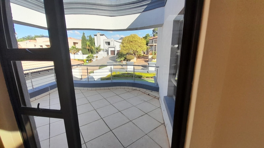 To Let 4 Bedroom Property for Rent in Ruimsig Gauteng