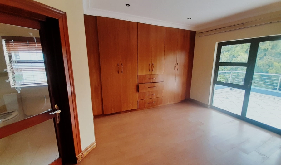 To Let 4 Bedroom Property for Rent in Ruimsig Gauteng
