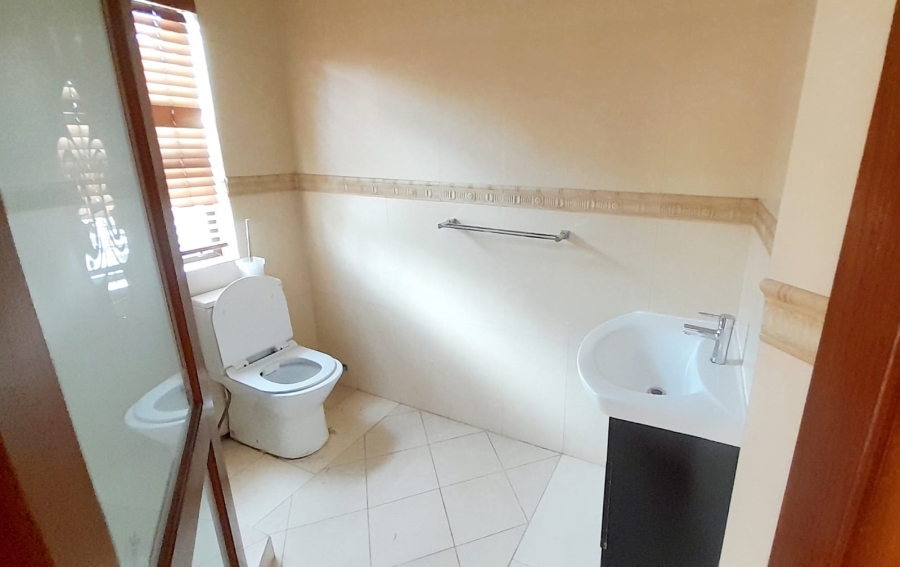 To Let 4 Bedroom Property for Rent in Ruimsig Gauteng