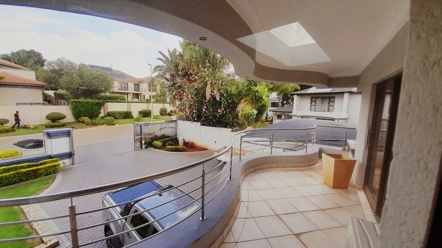 To Let 4 Bedroom Property for Rent in Ruimsig Gauteng