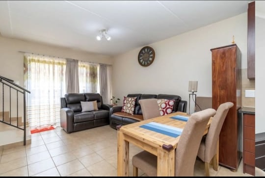 To Let 3 Bedroom Property for Rent in Wilgeheuwel Gauteng
