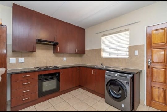 To Let 3 Bedroom Property for Rent in Wilgeheuwel Gauteng