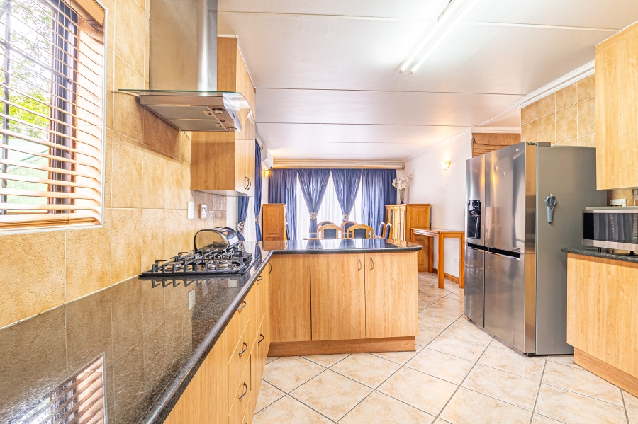 4 Bedroom Property for Sale in Beverley Gauteng