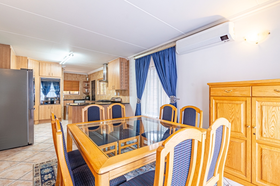 4 Bedroom Property for Sale in Beverley Gauteng