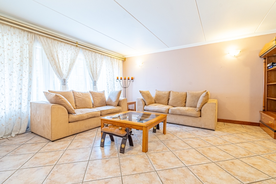 4 Bedroom Property for Sale in Beverley Gauteng