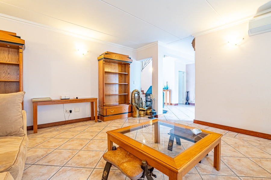 4 Bedroom Property for Sale in Beverley Gauteng