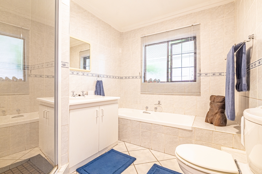 4 Bedroom Property for Sale in Beverley Gauteng