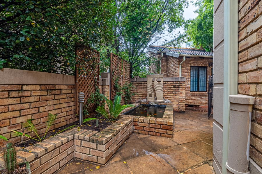 4 Bedroom Property for Sale in Beverley Gauteng