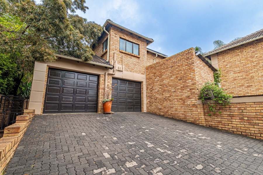 4 Bedroom Property for Sale in Beverley Gauteng