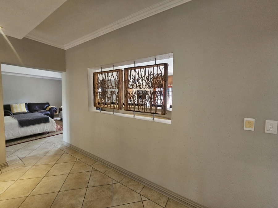 3 Bedroom Property for Sale in Ruimsig Country Estate Gauteng