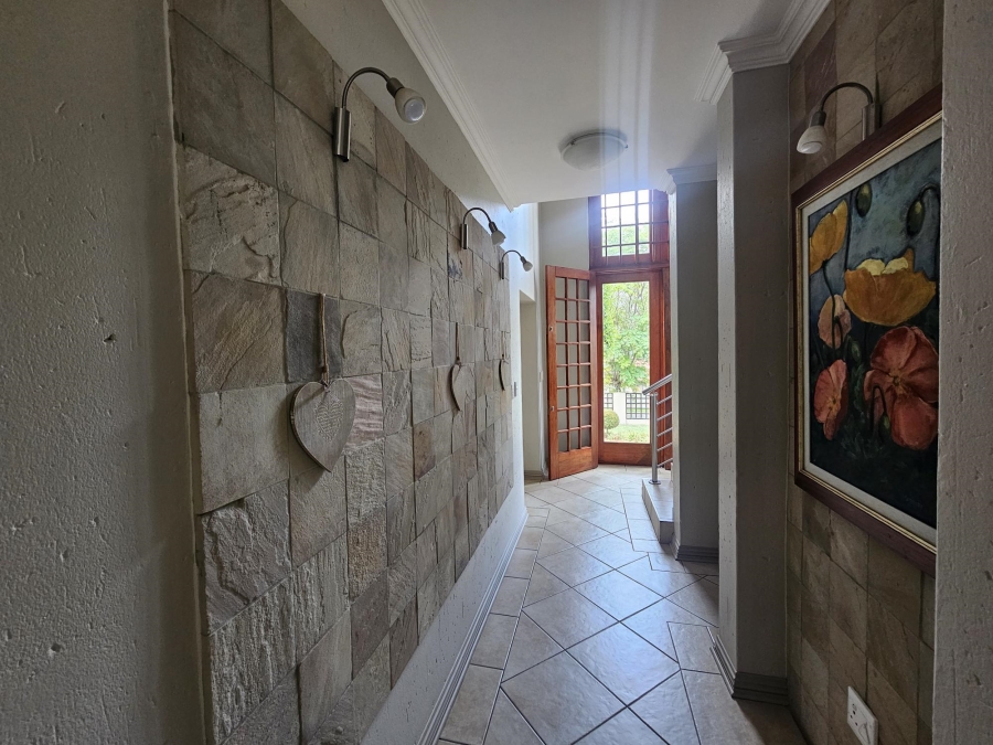 3 Bedroom Property for Sale in Ruimsig Country Estate Gauteng