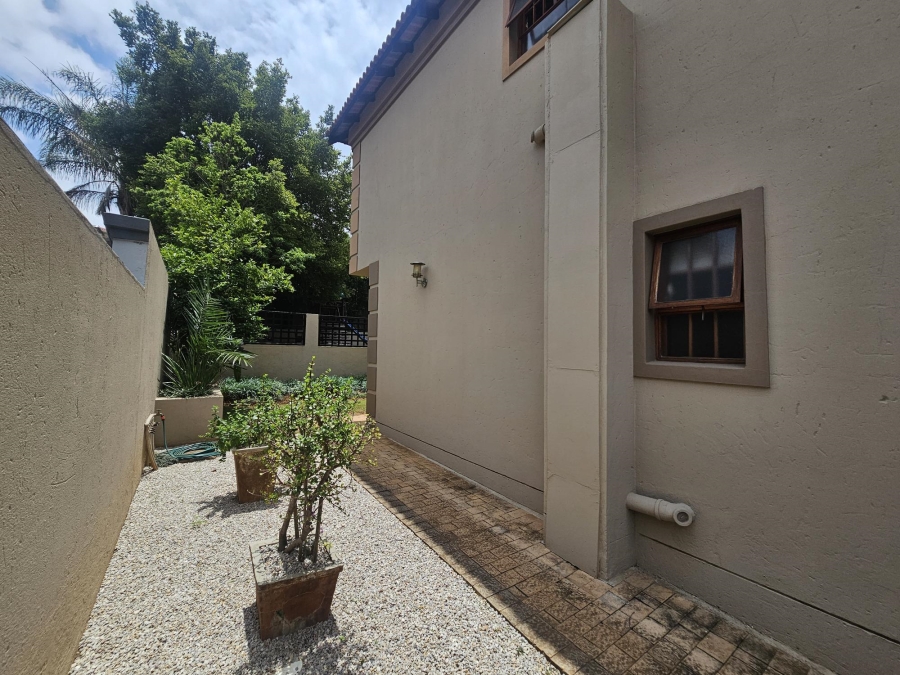 3 Bedroom Property for Sale in Ruimsig Country Estate Gauteng