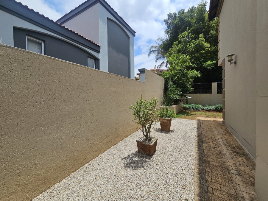3 Bedroom Property for Sale in Ruimsig Country Estate Gauteng