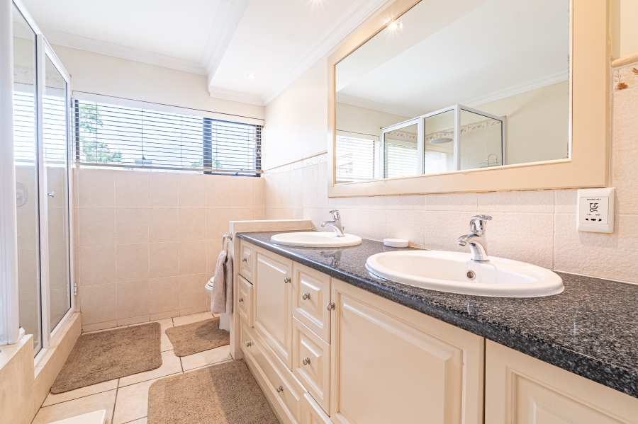 To Let 4 Bedroom Property for Rent in Dainfern Valley Gauteng