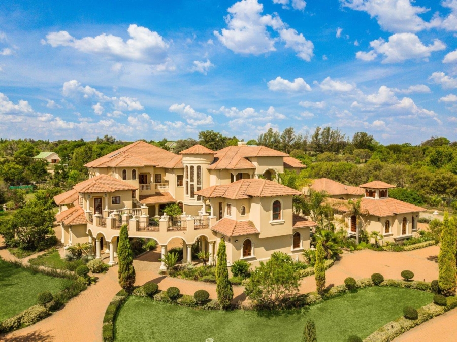 5 Bedroom Property for Sale in Saddlebrook Estate Gauteng