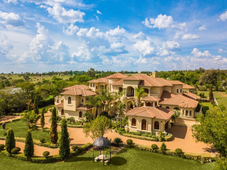 5 Bedroom Property for Sale in Saddlebrook Estate Gauteng