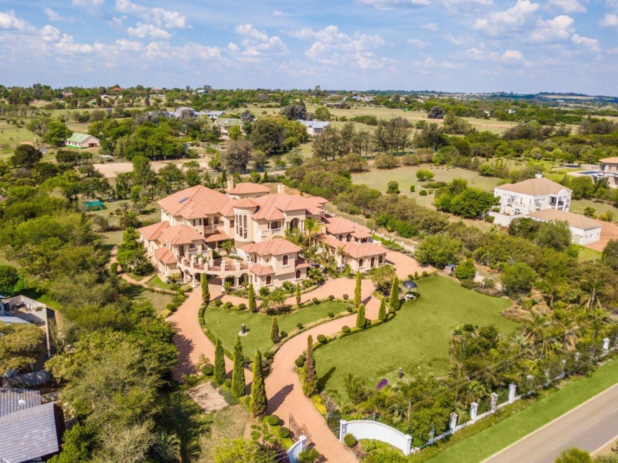 5 Bedroom Property for Sale in Saddlebrook Estate Gauteng