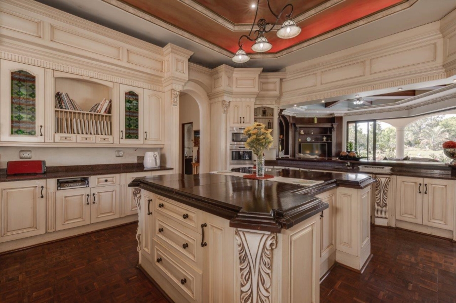 5 Bedroom Property for Sale in Saddlebrook Estate Gauteng